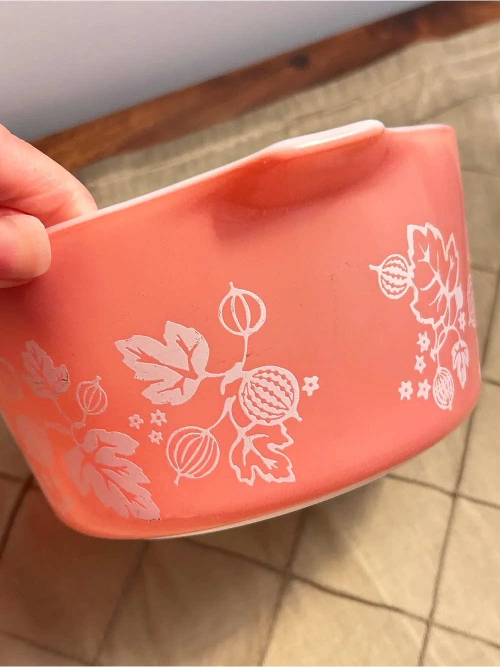 Pyrex Pink Gooseberry Covered Casserole Dish 1 Qt. With Lid